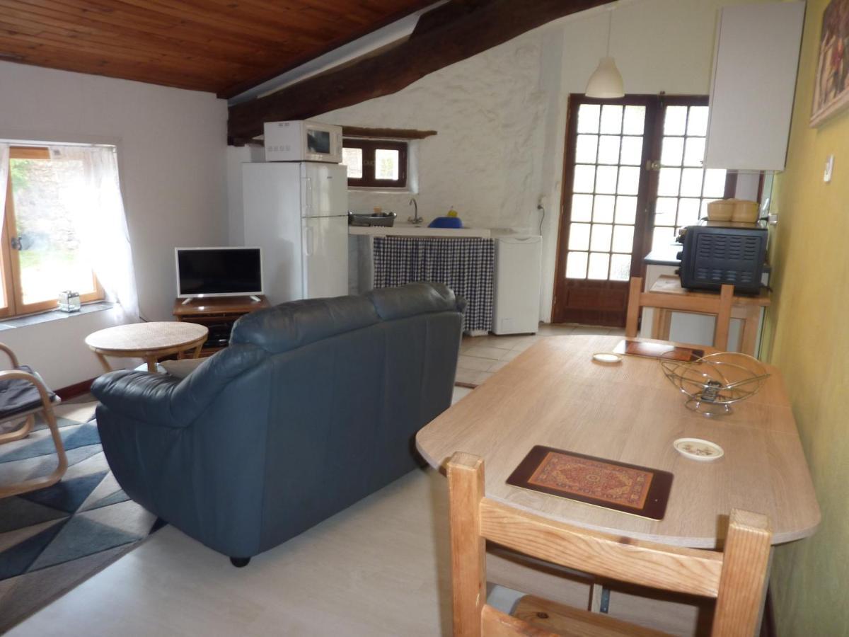Apartamento La Metairie Parthenay Exterior foto